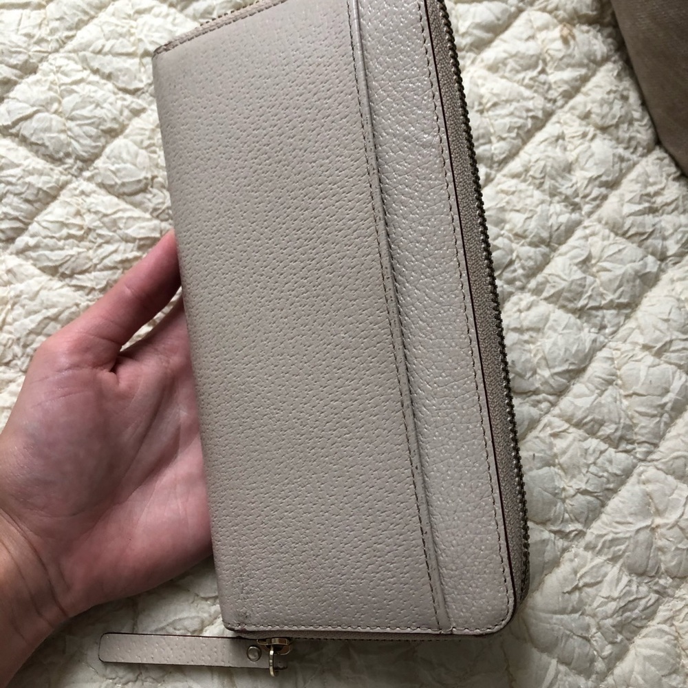 Kate Spade Wallet - Picture 2 of 5